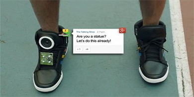 Google present las Talking Shoes, sus zapatillas basadas en Android