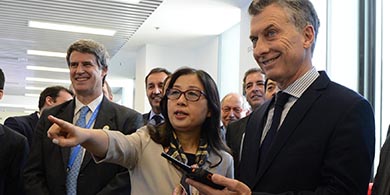 Macri en China: recorri Huawei y se reuni con el dueo de Albaba