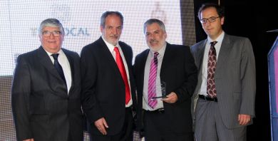 Empresa chilena Tecnocal recibe premio al Mejor Desarrollo Tecnolgico 2013